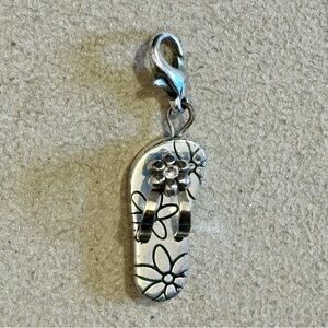 🆕 Brighton Dixie Flip Flop Snap charm Silver with flower detailing Retired NWOT